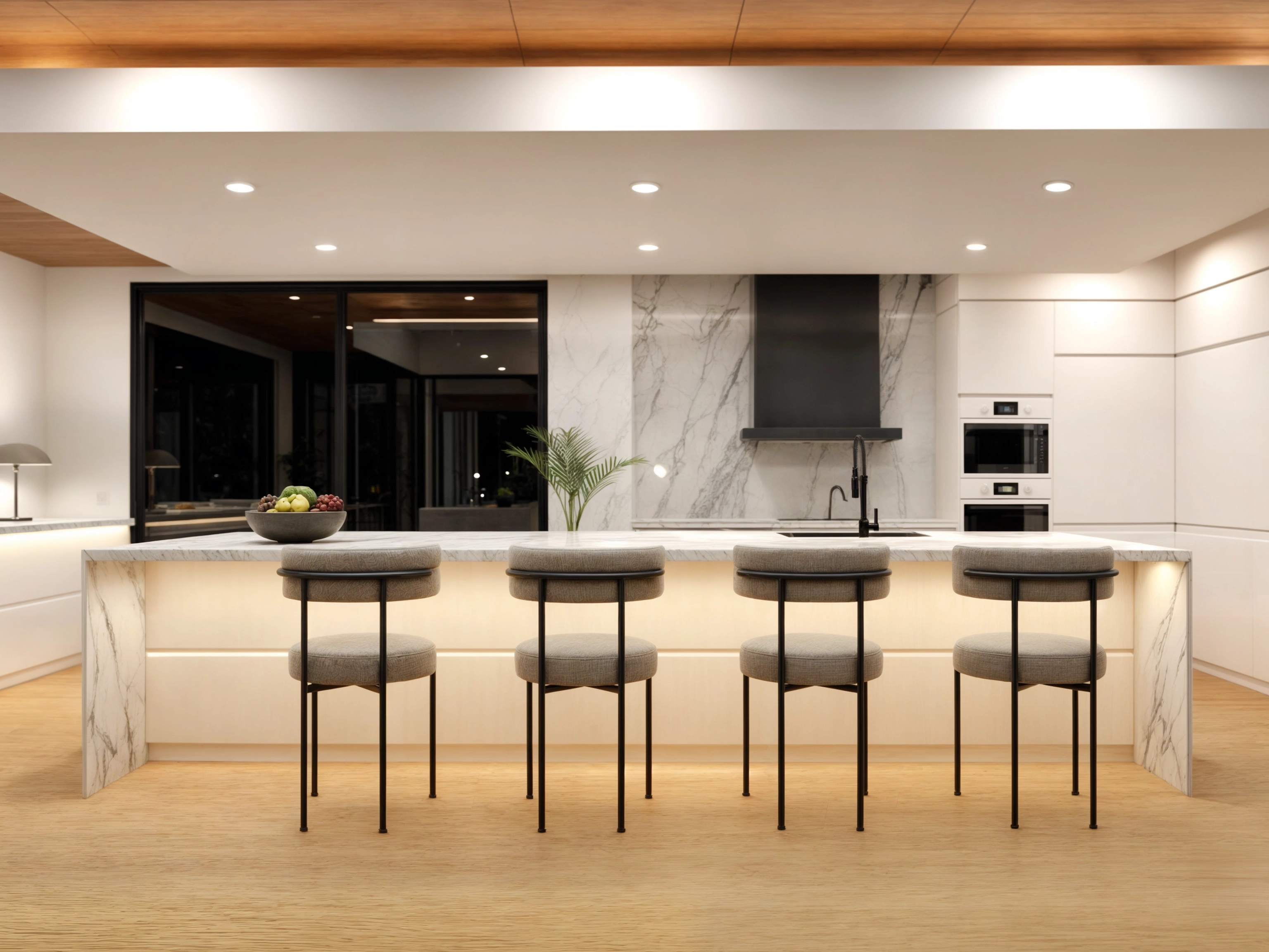 Diseño de patio con vigas de madera y muebles elegantes blancos